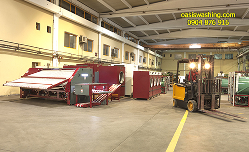 Máy là lô công nghiệp Tolkar có thể điều khiển tốc độ là tùy theo loại vải